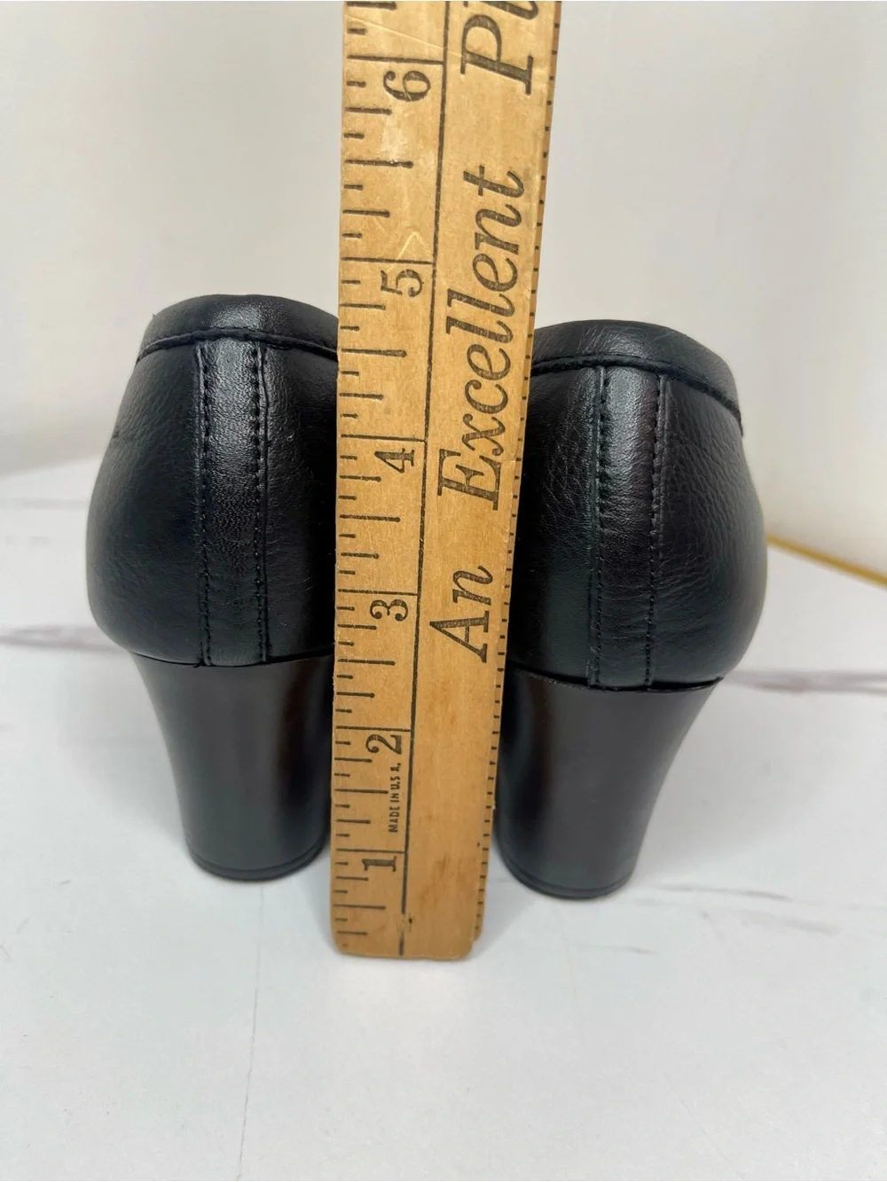 Rockport Women Total Motion Black Wedge Pumps with Gold Bow Accent 6.5M